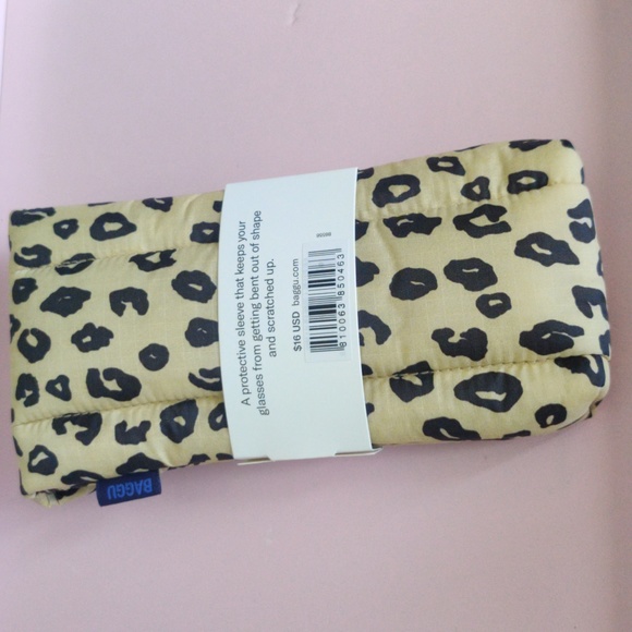 Puffy Glasses Case - Picture 7 of 7